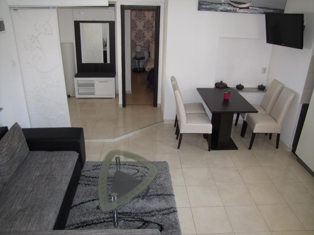 Apartment Marina *