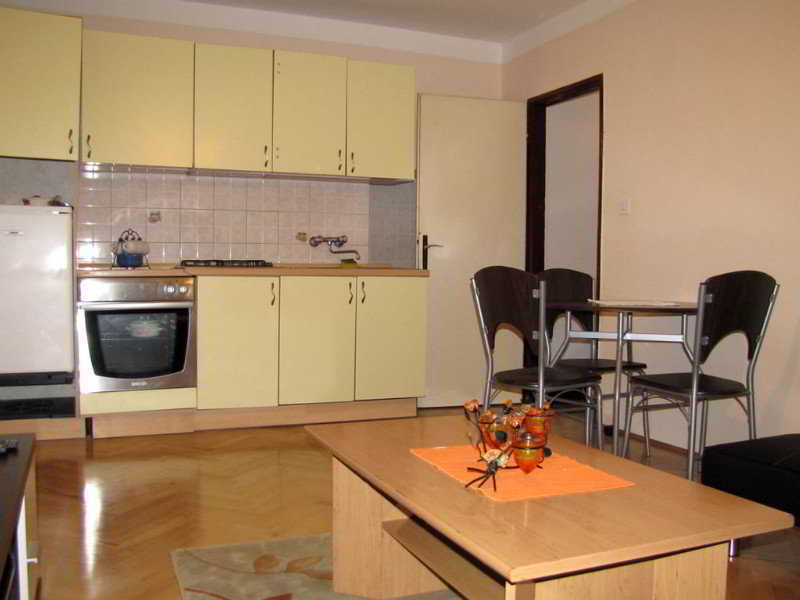 Marina Apartment *